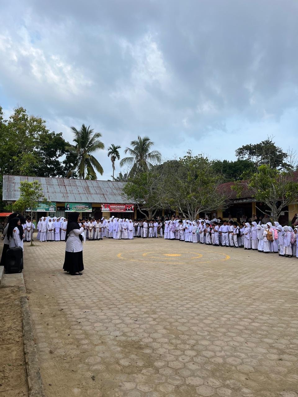 MIN 3 Aceh Timur Gelar Apel Perdana Tahun Ajaran 2026/2027, Kepala Madrasah Resmi Buka Program MATA MUDA